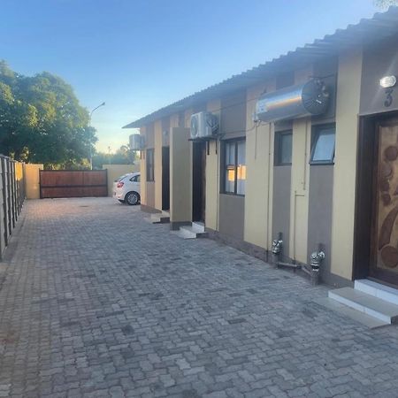 Sabrina Guesthouse Tsumeb Exterior photo