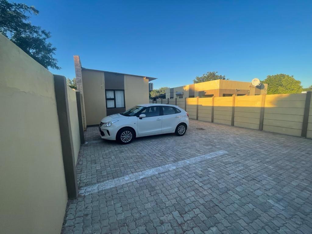 Sabrina Guesthouse Tsumeb Exterior photo